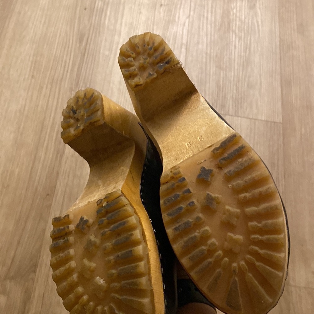 Clogs - image 2